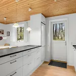 Three-bedroom In * Neksø