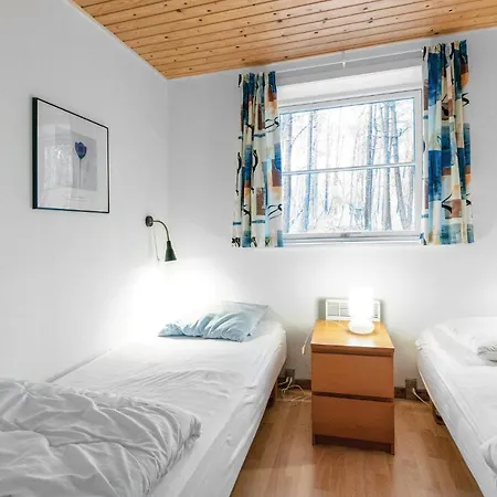 Three-bedroom In Casa vacanze Neksø